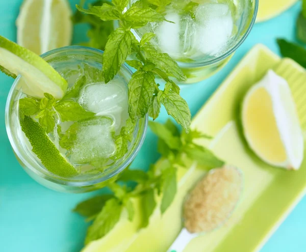 Cóctel e ingredientes Mojito —  Fotos de Stock