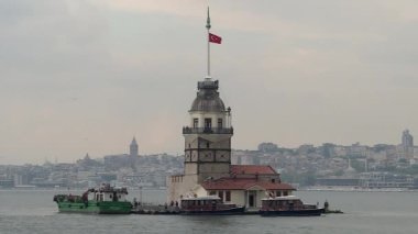 Bakirenin kulesinin geniş açılı görüntüsü