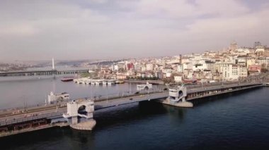 Galata köprüsünden İHA ile geri dönün.