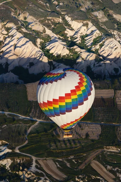 Photographie aérienne d'un paysage de montagne — Photo