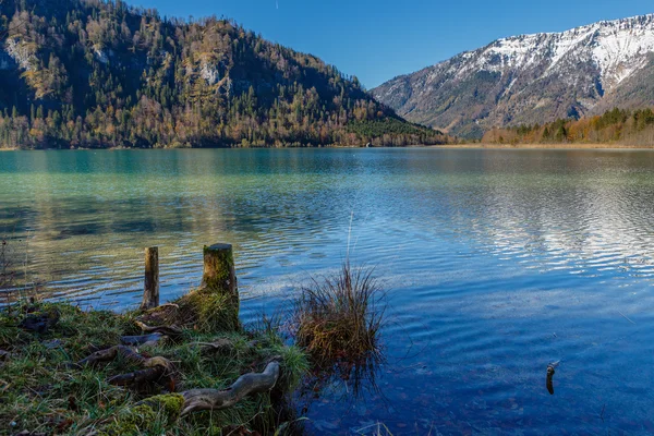 Landschap met het bergmeer — Stockfoto