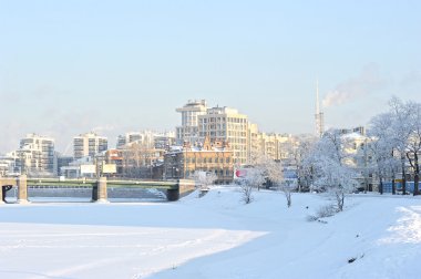 winter view of the Grand Central bridge