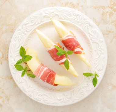 Yapardı ve kavun. Jambon. Geleneksel İspanyol yemeği