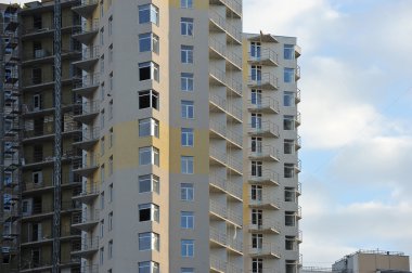 St. Petersbu yeni bir tuğla monolitik ev inşaatı