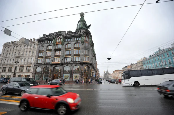 Zinger casa em São Petersburgo, Rússia — Fotografia de Stock