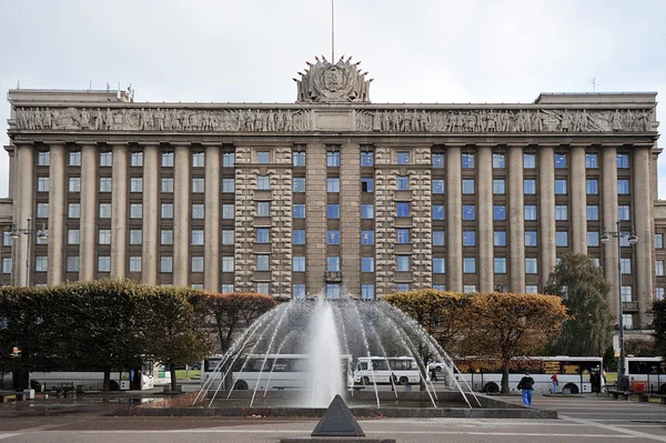 Dom Sowietów w placu w Moskwie w Sankt Petersburg, Federacja Rosyjska — Zdjęcie stockowe