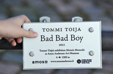 Helsinki, Finlandiya, 28 Eylül: heykel Manneken yakınındaki plak