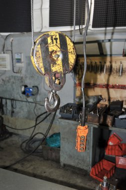 manipülatör vinç garaj