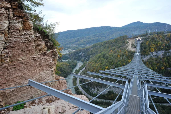 Skypark, Sochi, Russia - 31 OCTOBER: the world's longest suspens — Stock Photo, Image