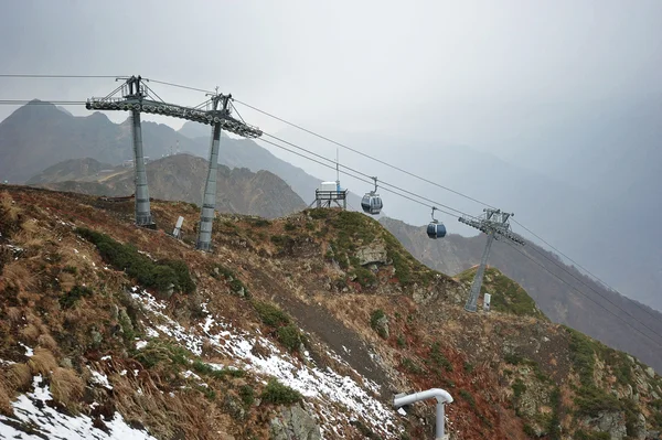 Ski lift Sochi Krasnaya Polyana, Sochi, Oroszország — Stock Fotó