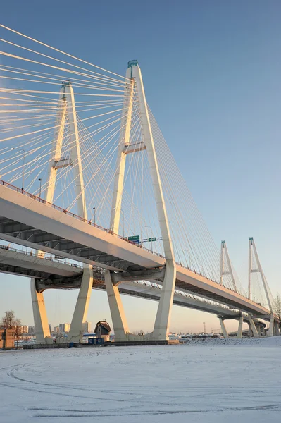 St. Petersburg, Russia, 6 January: Big Obukhovsky bridge (cable- — Stock Photo, Image