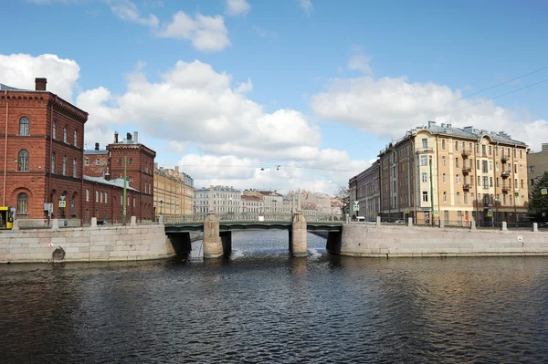 Weinig-Kalinkin brug in St. Petersburg, Rusland — Stockfoto