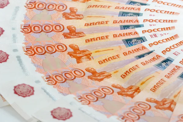 Scattering five thousandth banknotes Russia — Stock Photo, Image