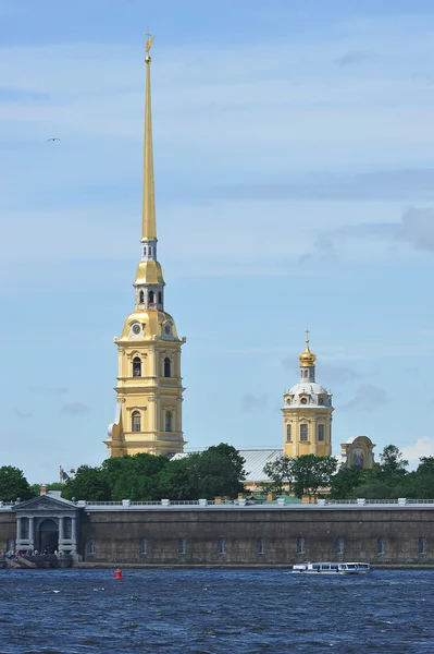 View of the Peter and Paul fortress — Stock Photo, Image