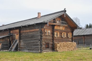 Rus köy Semyonkovo Köyü, Volog eski ahşap evde