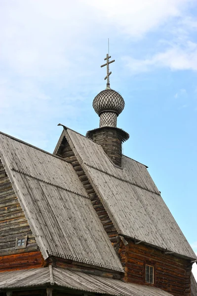 Дерев'яна церква в місті suzdal, Росія — стокове фото