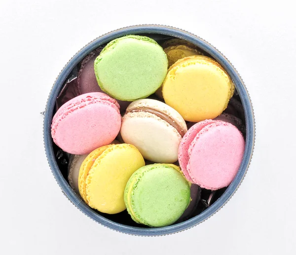 Macarons de sobremesa franceses populares em uma caixa — Fotografia de Stock