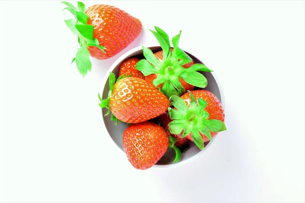 Strawberries Bowl Presented White Background Zenith View — Stock Photo, Image