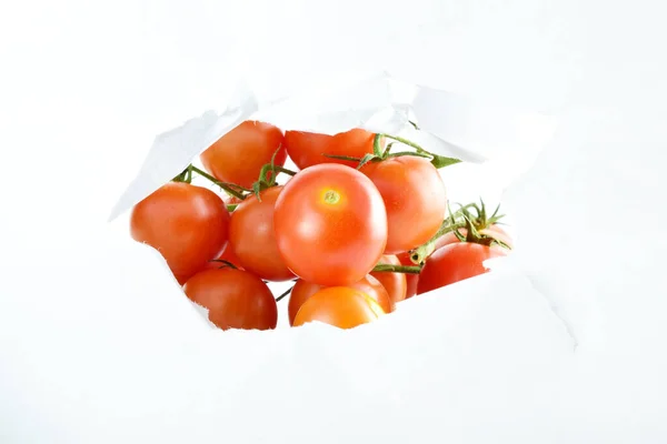 Abertura Central Com Folha Branca Fecha Tomates Ramo Pequeno Frescos — Fotografia de Stock