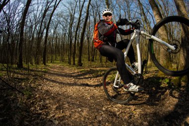 binicilik bisiklet bisikletçi