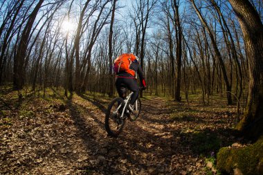binicilik bisiklet bisikletçi