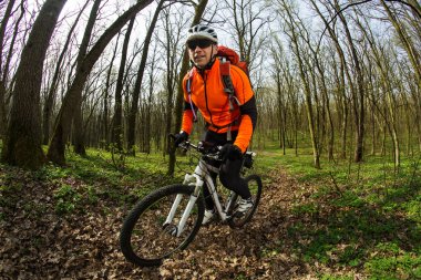 binicilik bisiklet bisikletçi