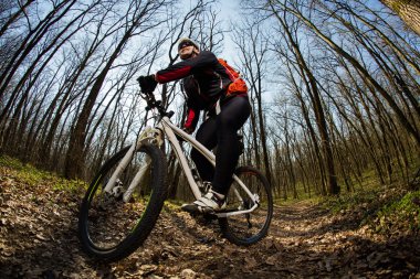 binicilik bisiklet bisikletçi