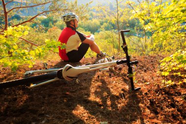 Dağ bisiklet bisikletçi açık sürme