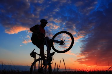 Dağ bisiklet bisikletçi açık sürme
