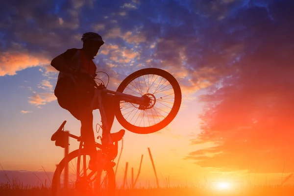 Mountain Bike cyclist riding outdoor — Stock Photo, Image