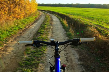 Gün batımında Bisiklet mahalline kadar güzel yakın,