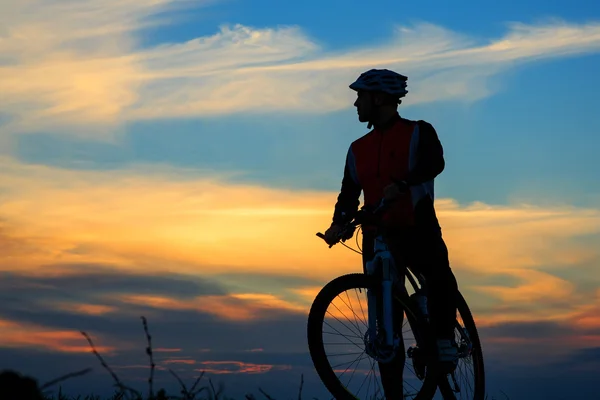 Rowerzysta, jazda na rowerze — Zdjęcie stockowe