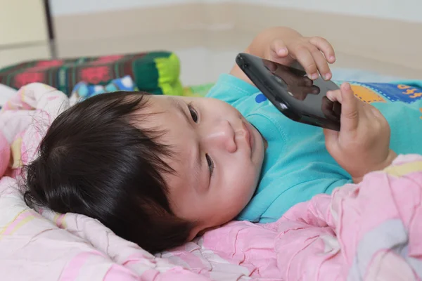 Boy on smartphone — Stock Photo, Image