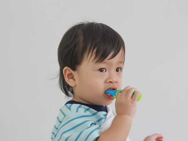 Spazzolatura denti bambino — Foto Stock