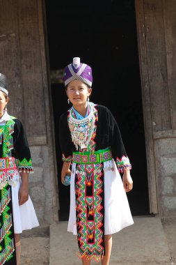 Luang Namtha Laos 12.24.2011 Hmong çocukları Laos 'un kuzeybatısındaki kabile bölgesinde 