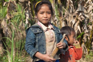 Luang Namtha Laos 12.24.2011 Kuzey Laos kabile bölgesinde çocuklar 