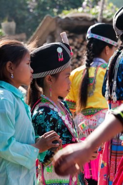 Luang Namtha Laos 12.24.2011 Hmong çocukları Laos 'un kuzeybatısındaki kabile bölgesinde 