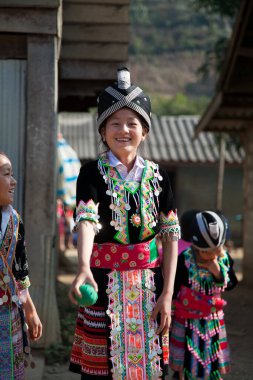 Luang Namtha Laos 12.24.2011 Hmong çocukları Laos 'un kuzeybatısındaki kabile bölgesinde 