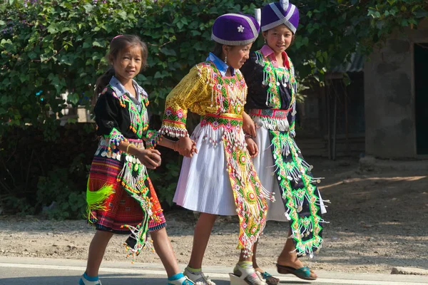 Luang Namtha Laos 12.24.2011 Crianças Hmong na região tribal do noroeste do Laos — Fotografia de Stock