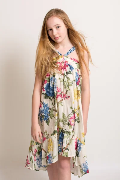 Young Blond Girl In Summer Dress — Stock Photo, Image