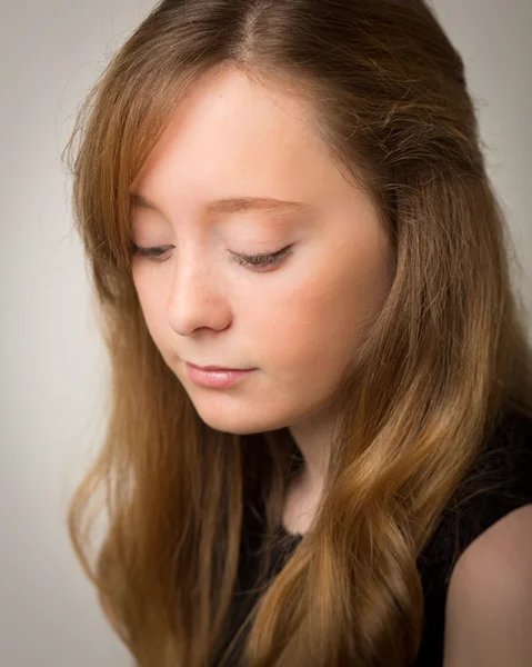 Ginger Teenage Girl Looking Down — Stock Photo, Image