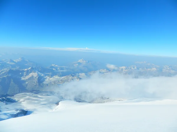 Piste di Elbrus — Foto Stock