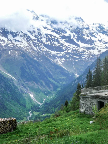 Vue Imprenable Depuis Sommet Une Montagne Dans Une Vallée Suisse — Photo
