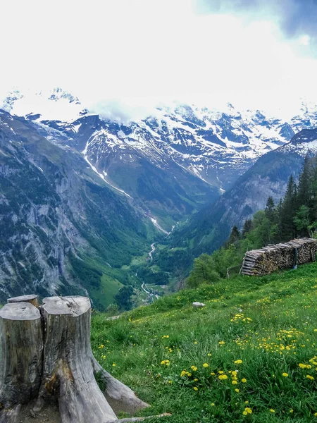 Vue Imprenable Depuis Sommet Une Montagne Dans Une Vallée Suisse — Photo