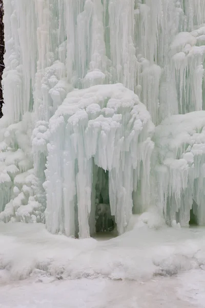 Fagyasztott Szökőkút Télen Szökőkút Jégbe Fagyott Jogdíjmentes Stock Fotók