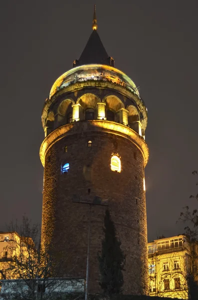 Wieża Galata, twierdza znajduje się w dzielnicy Galata w Istán — Zdjęcie stockowe