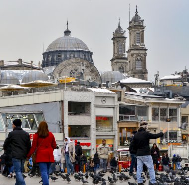Istanbul, Taksim Meydanı. Aya Triada Rum Ortodoks Kilisesi içinde belgili tanımlık geçmiş. 