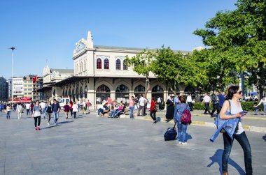 Kadıköy Haldun Taner sahne. Istanbul, Kadıköy İskele Meydanı.