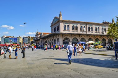 Kadıköy Haldun Taner sahne. Istanbul, Kadıköy İskele Meydanı.
