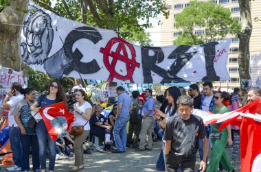Gezi Park protesto yazarın ın Bazaarı destek Beşiktaş fan grubu